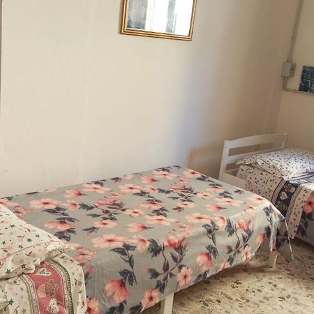Flat In Olbia Centro Apartman Kültér fotó