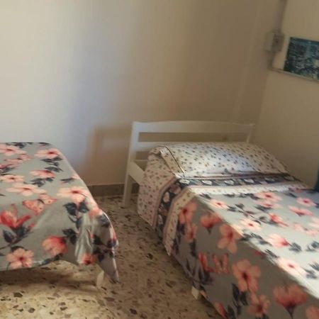 Flat In Olbia Centro Apartman Kültér fotó