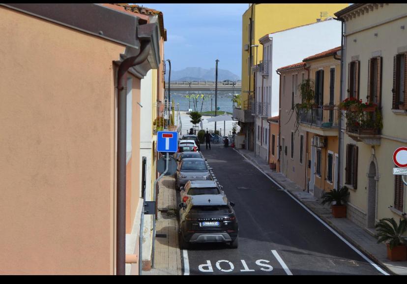 Flat In Olbia Centro Apartman Kültér fotó