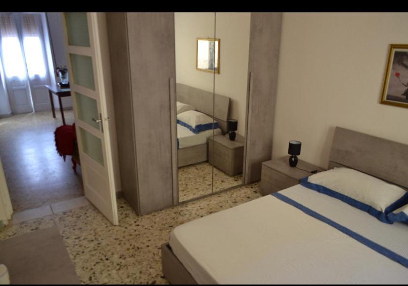 Flat In Olbia Centro Apartman Kültér fotó